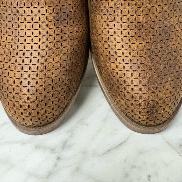 Fergalicious Erikka Boots - Size 9.5 M - Picture 4 of 10